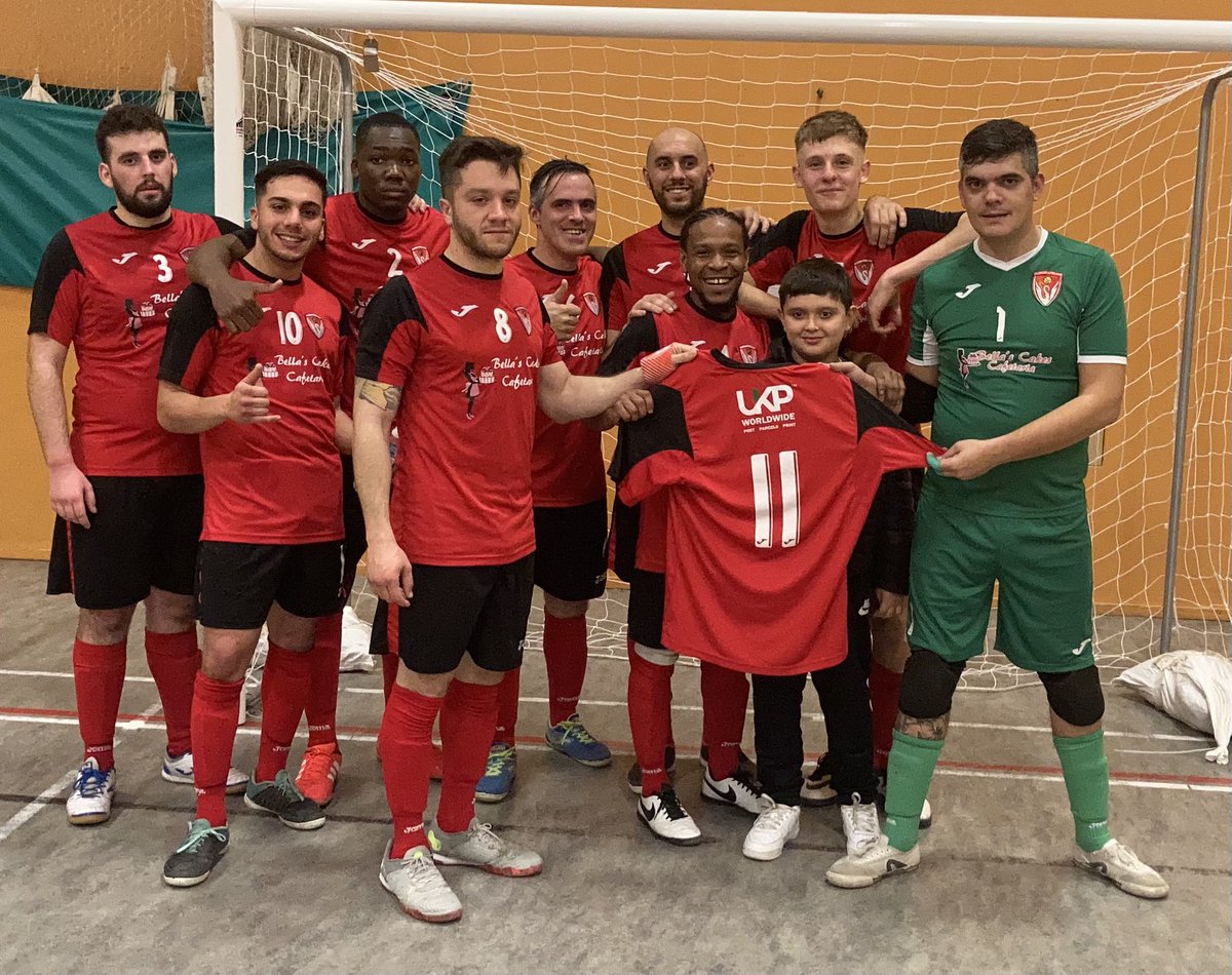 AylesburyFutsal's tweet photo. This one was special…

This win goes for Toni and Alcidio Perestrelo ❤️

Final result 11-6 against Birmingham Deaf FC for the 5th game of the LNFS England. 

We keep on going and next week we play Bristol Eagles at home! 

#AFC2016 #Futsal #FutsalFamily #AylesburyFutsal #Bucks https://t.co/qgaoTpDLLW