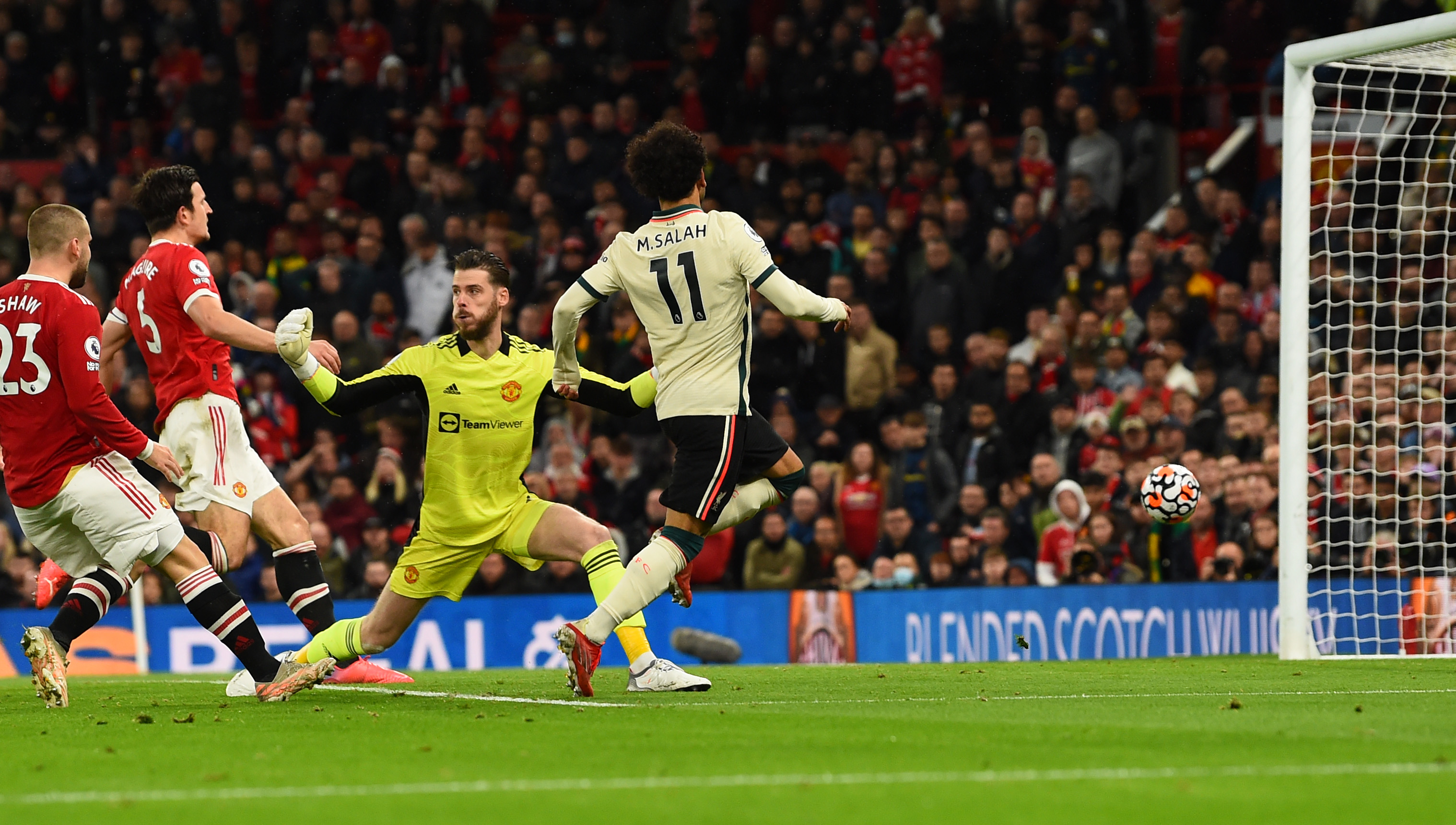 Manchester united 2009. Лисандро мартинес манчестер юнайтед. Манчестер юнайтед ливерпуль. Манчестер юнайтед матч сегодня счет. Омония манчестер юнайтед.