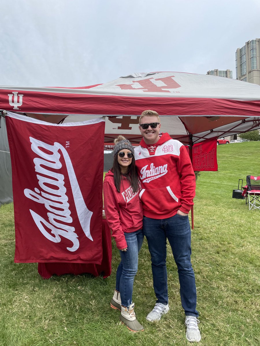 HalcombTammy's tweet photo. The outcome wasn’t ANYTHING what we expected or wanted from @IUHoosiers football. However, it was a HUGE win for good friends, loving family &amp; yummy food! ❤️ Thanks, @ria___michelle, @austhalcprime, @halcomb_34, @ReaJulia11 &amp; @SamplesChase for a fun day! #SoMuchFun #GodIsGreat https://t.co/UmYDDfmNjF