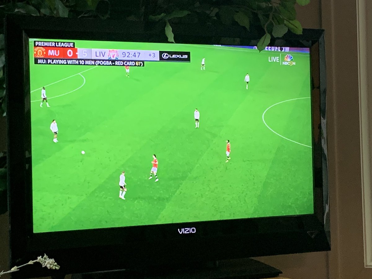 JasonMWaller's tweet photo. Just gonna call my dad see how he’s doing.
#utdfan https://t.co/cNG7VCR6B2