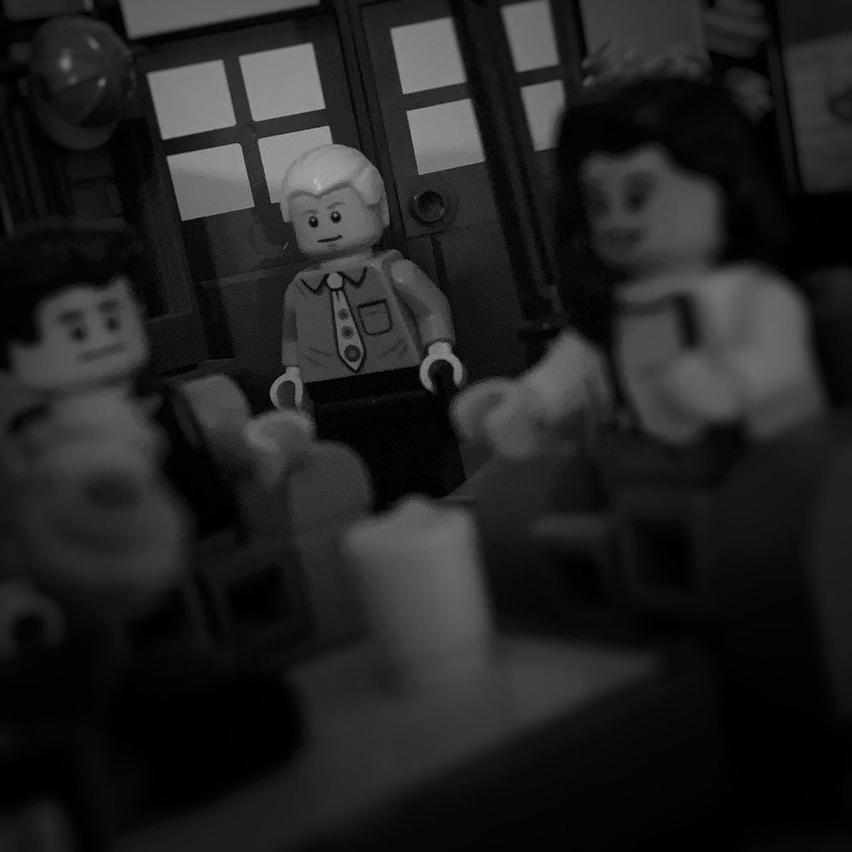 AndyMackay_'s tweet photo. “Thank you for your company”
.
.
.
#Friends #jamesmichaeltyler #gunther #FriendsLego #blackandwhitephotography #blackandwhite #rip #toyphotography  #LegoHub #StuckInPlastic https://t.co/igqrIpac3X