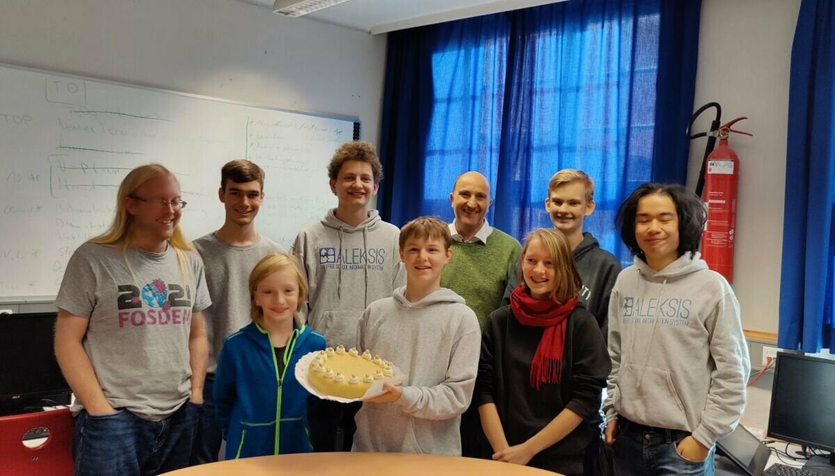 🇬🇧 AlekSIS and its predecessors celebrate 10th birthday · aleksis.org/2021-10-23_bir…

🇩🇪 AlekSIS und seine Vorgänger feiern 10. Geburtstag · aleksis.org/de/2021-10-23_…

Happy birthday, AlekSIS (and ancient BiscuIT)!