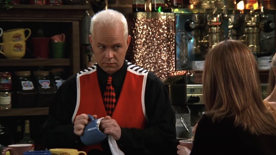 ⚫ Murió el actor James Michael Tyler, conocido por ser Gunther en la serie Friends