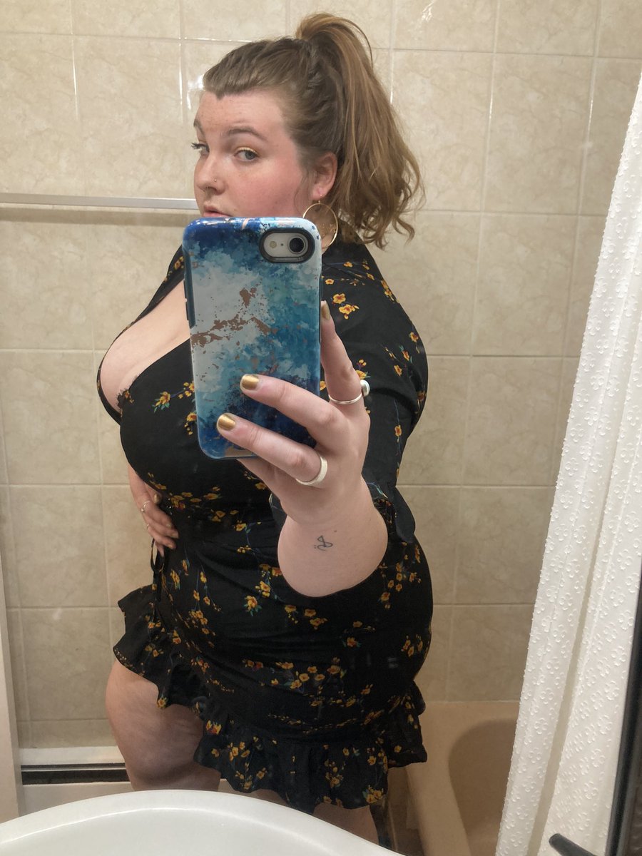 thicccmick's tweet photo. Dressed up last night 😇 anyone wanna spoil a good girl? Kik me, mine’s mickeyyy3 💋

#kik #kikme #hmu #talktome #messageme #dmme #thick #thicc #curvy #curvygirl #pawg #kikmessenger #sayhello #sugarbaby #hi #hello #me #sayhi #spoilme #inboxopen
#sugardaddy #daddy #wheresmydaddy https://t.co/cBhH9aDVYs