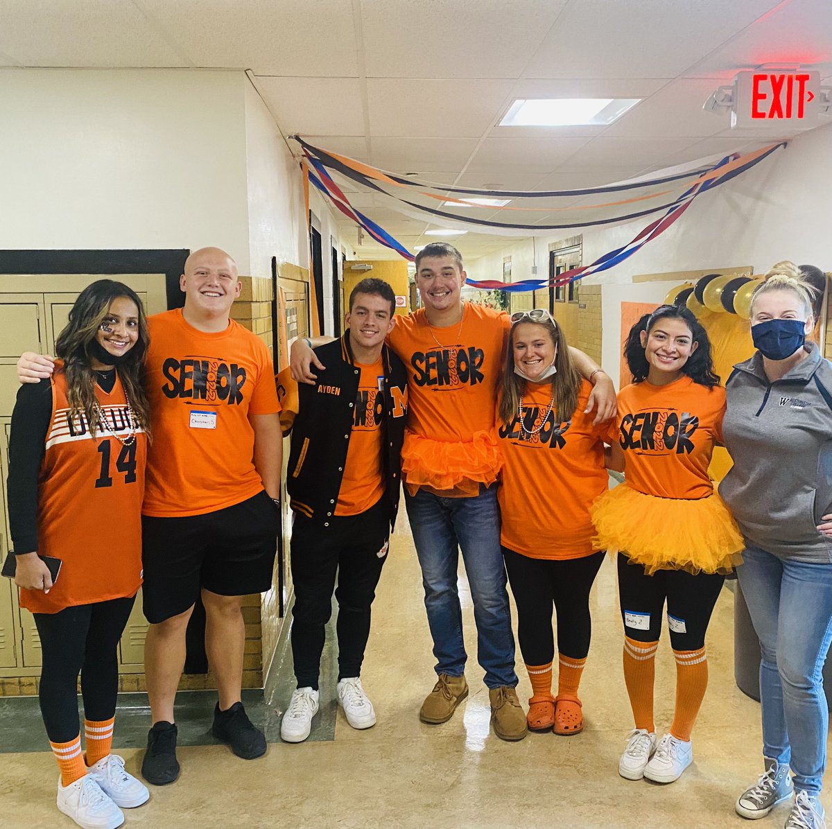 I seriously feel so blessed that I have the best seniors ever🧡🖤 I can’t believe I only get three more nine weeks with them. They are going to be world changers❤️ @MHSTrentSherman