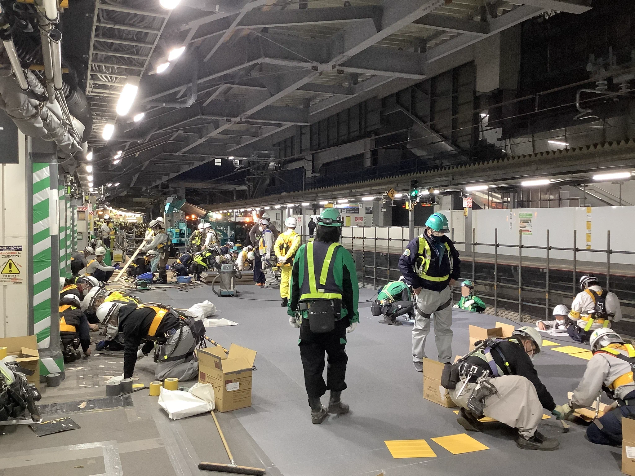 渋谷駅、山手線内回りの大規模工事でホームが拡がっていく様子！