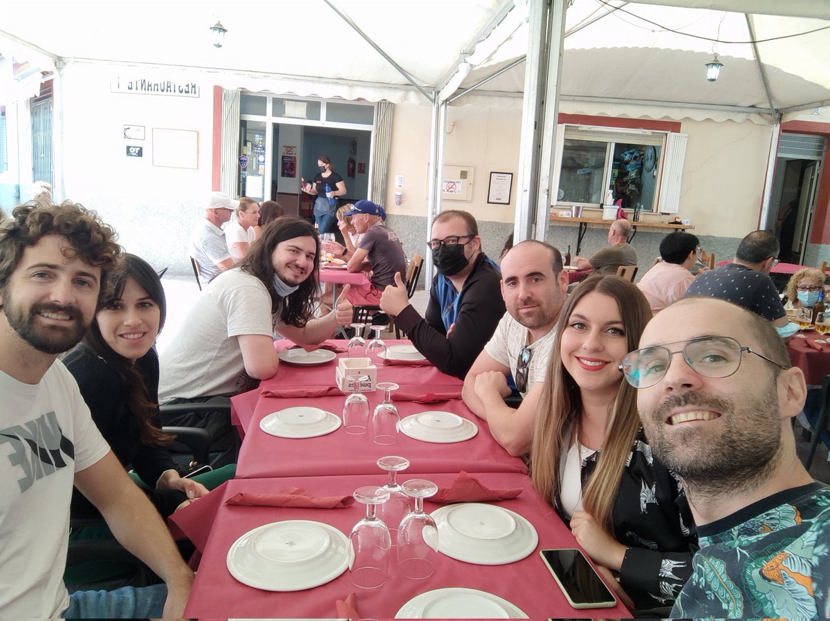 Super contento con el top4 en el <a href="/Unite_VR/">Victory Road Unite</a> , y mucho más con el grupo que formamos! somos un equipazo y esto es solo el comienzo!! 💪🏻 <a href="/RedsGaming_ESP/">Reds Gaming E.C 🔴</a> #GoReds 🔥🦅
<a href="/AnnaDuckRL/">AnnaDuck</a> <a href="/PedroDuckx/">PedroDuck</a> @fuenciscoalamo @icepevgc <a href="/Michel_VGC/">Michel</a> <a href="/Spectronerx/">Gabriel Serrano</a> <a href="/DaniMunueraGar/">DaMuGa</a>