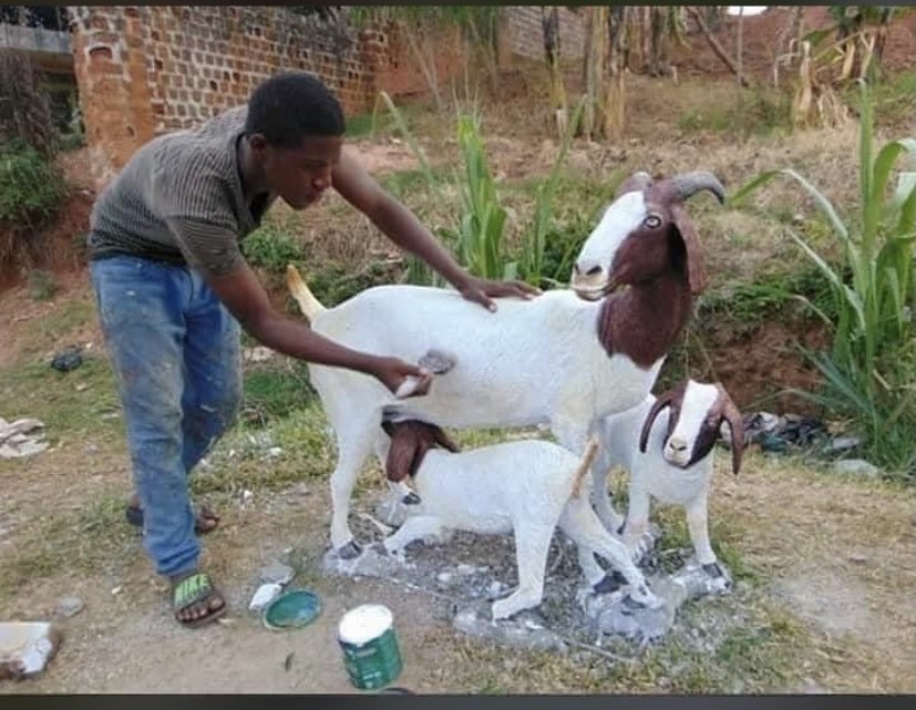 BestMario33's tweet photo. #Goat neg yo vann Paris Saint Germain an😂

Bò katedral frape fò 😀 https://t.co/abdVohzM7Q