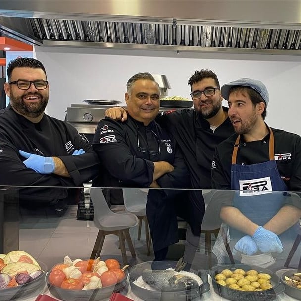 Spectacular third day at  @hostmilano  Tomorrow much more.

#cookingoncoal by the #bestchefs 
 #Piraflavor #piraovens
#grilling #assessorchefs #BePiraBeOriginal #ForniACarbone #Fornoacarbone #piraflavour #piraovenslifestyle #piraluxseries #pirasilverseries #piraedseries #Host2021