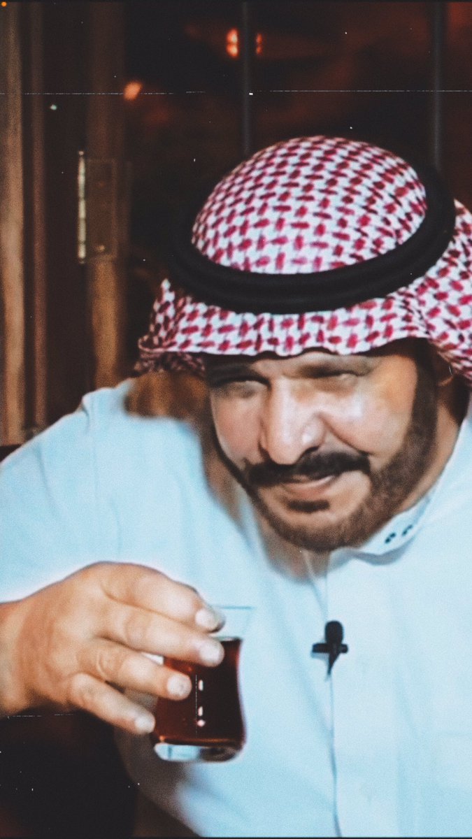 khalid_oun's tweet photo. من روائع الشاعر العلم عبدالله بن زويبن -رحمه الله-:

من سعى في نيّة الخير تسعى له 
صوب كرسيّ المعالي تعدي به

ومن يبيّت نيّة الشر تبقى له 
في طريقه لين تقضب تلابيبه 

جعلها له هو وشرواه محباله
وعن طريق الخير تقضب عراقيبه 

الردي محدٍ يحسده على اعماله
والكفو كل ٍ يحسده على طيبه https://t.co/PYaWMj44jJ