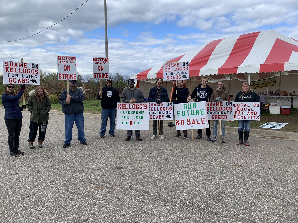 bockhughest's tweet photo. This past Saturday, some of us went to the @BCTGM #KelloggStrike picket line in Battle Creek, MI on behalf of @ChicagoDSA and @organizeworkers. Ran into some comrades from @HuronValleyDSA! Here are some of the most wild things we learned talking to workers on the line, (1/11) https://t.co/sh1paAXUnO