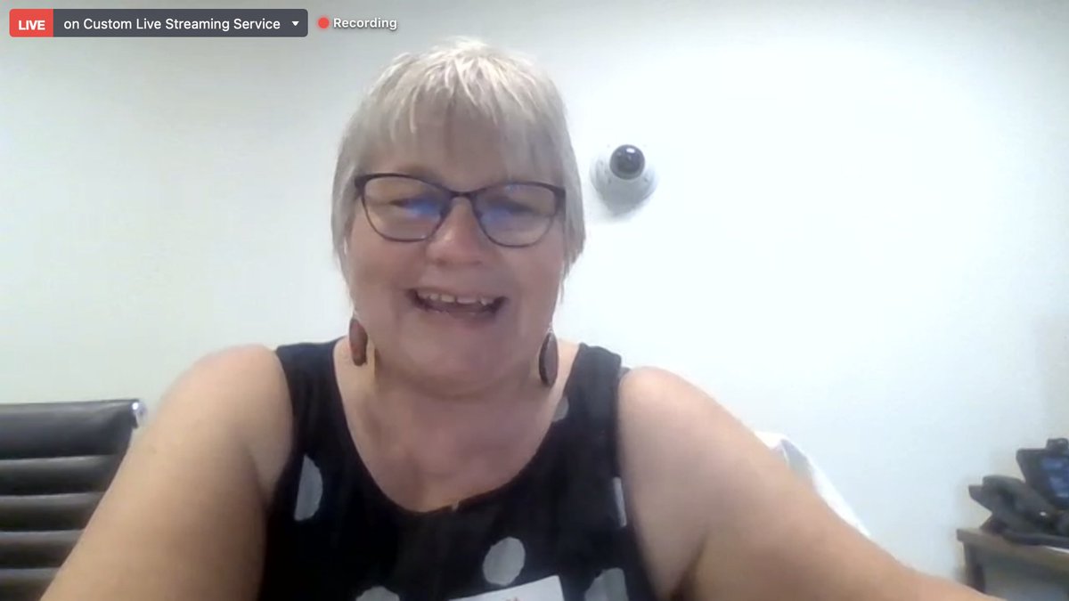 Coralus_World's tweet image. "The frame for this session is a way of seeing the world, and we are seeing it through the power of 4.

The power of amplification, the exponential power of combined energy, skills, talents and networks.

Our 4- Fast, Fabulous, Feminist, Finance." — @MoiraWere