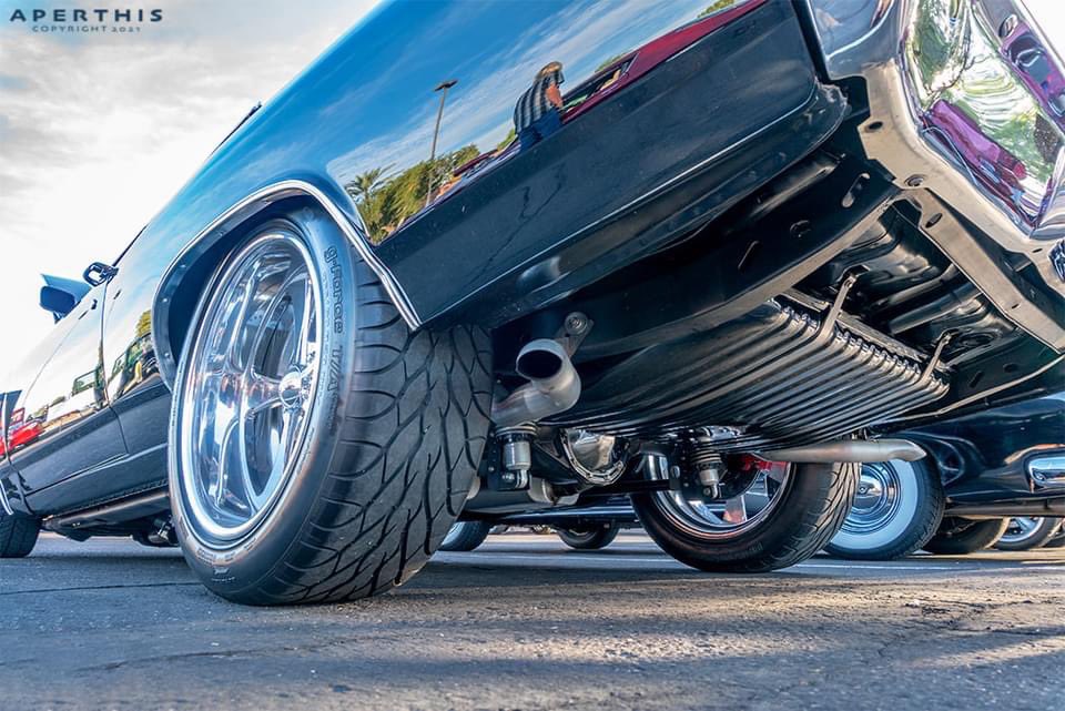 AperThis's tweet photo. Do these tires make my trunk look big? #fattires #customcars #Cars #Arizona https://t.co/u7V6aCt9Dk