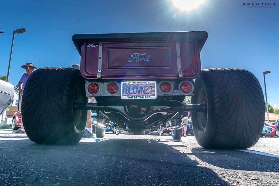 AperThis's tweet photo. Do these tires make my trunk look big? #fattires #customcars #Cars #Arizona https://t.co/u7V6aCt9Dk