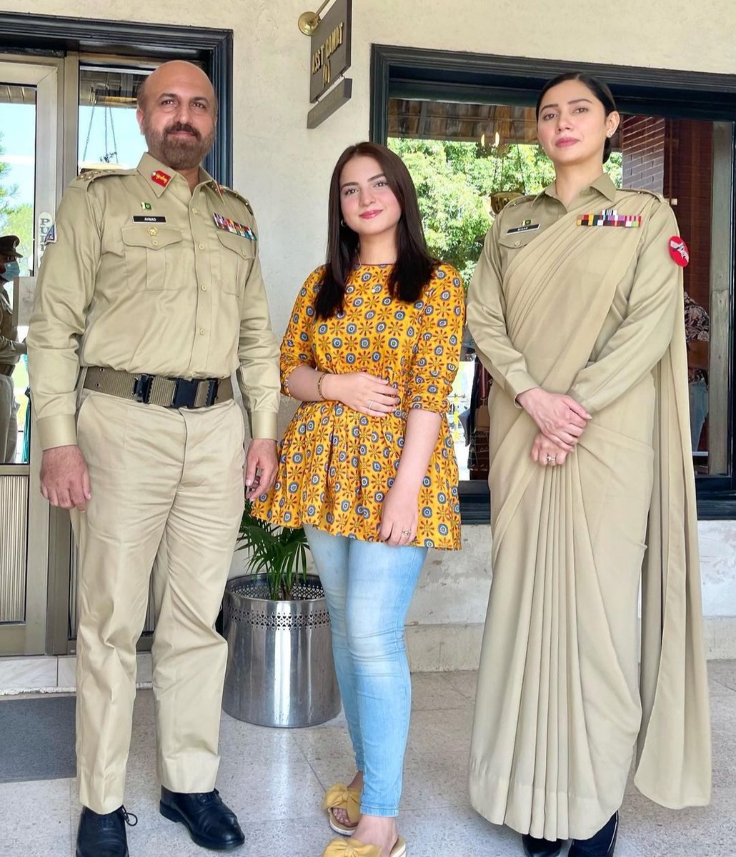 Laughing Tweets 🇵🇰 tweet media