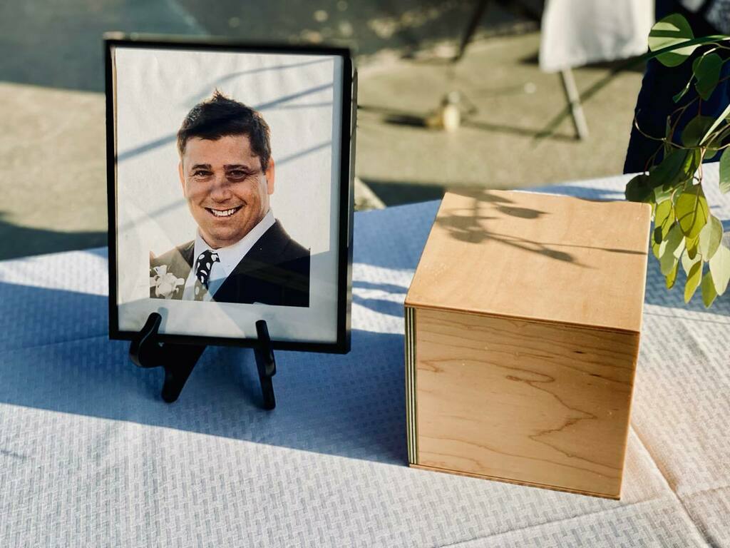 Miki Vuckovich (@mikivuckovich) on Twitter photo Mark Waters got a proper skate punk send off yesterday at the <a href="/etniesskatepark/">Etnies Skatepark</a>, where family and friends gathered (masked) to reconnect, remember, skate, and skank (@loosetrucks_band, #Action Now and @salba69 performed). <a href="/hagopnajarian/">hagop najarian</a> emceed the proceed… instagr.am/p/CVa34qZpvKv/ Mark Waters got a proper skate punk send off yesterday at the <a href="/etniesskatepark/">Etnies Skatepark</a>, where family and friends gathered (masked) to reconnect, remember, skate, and skank (@loosetrucks_band, #Action Now and @salba69 performed). <a href="/hagopnajarian/">hagop najarian</a> emceed the proceed… instagr.am/p/CVa34qZpvKv/