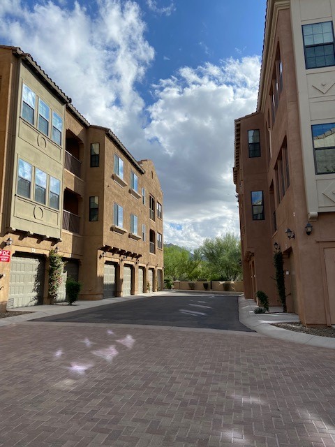 CamdenFoothills's tweet photo. Camden Foothills is nestled near the base of the McDowell mountains with easy access to hiking, biking and walking trails. We also have beautiful corridors with breathtaking views and community views. https://t.co/HEN7NUiJY5