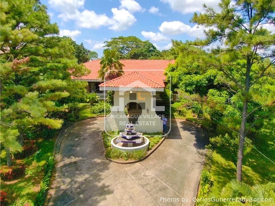 sandigo01's tweet photo. ✅ CG-071. SE VENDER CASA DE LUJO EN VILLA FONTANA
Para mayor información no dudes en contactarnos y con gusto agendamos una visita a la propiedad. (VISITAS AGENDADAS 24 HORAS DE ANTICIPACIÓN)
📲  (+505)7535 5017
📩 carlos.gutierrez.advisor@gmail.com
#thebesthouses #realestateni https://t.co/POrZdVnZyb