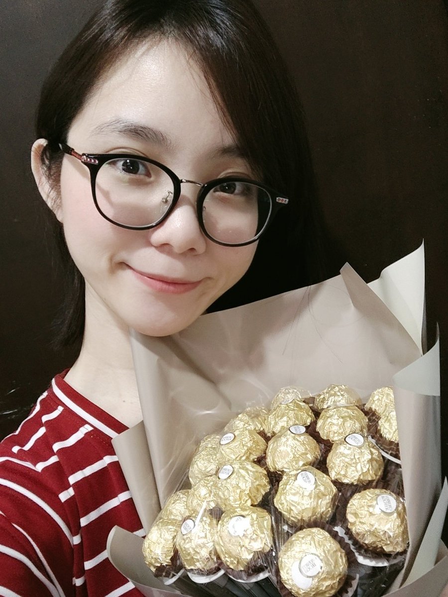 kibicos's tweet photo. I leveled-up again! 🎂
Celebrated my birthday yesterday. These are some gifts from friends and family. I intend to eat them all (yes, my friends and family). https://t.co/dqfCJAzMxg