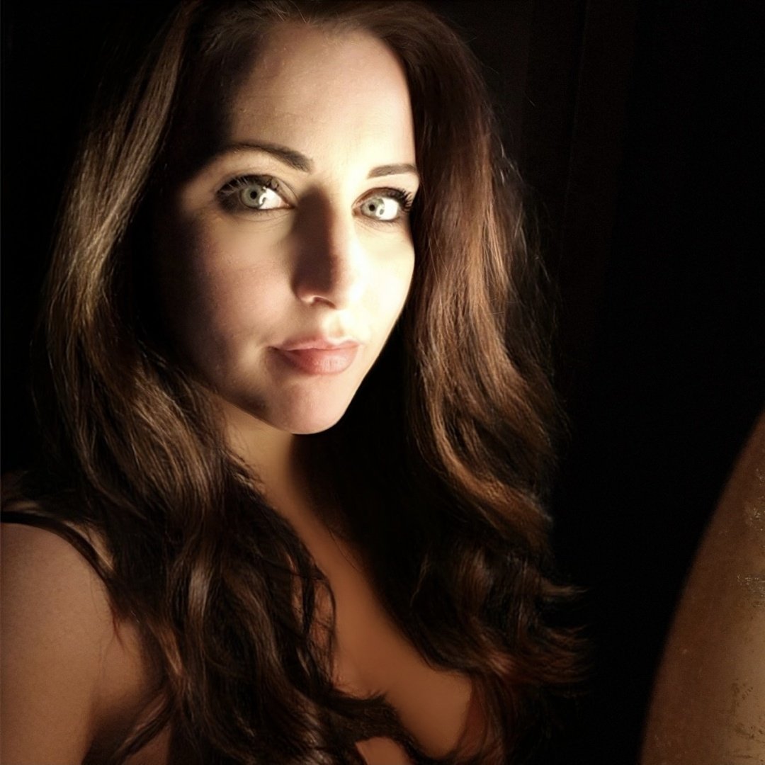 JillianLeeAdams's tweet image. #NewProfilePic getting in the (slightly) spooky spirit