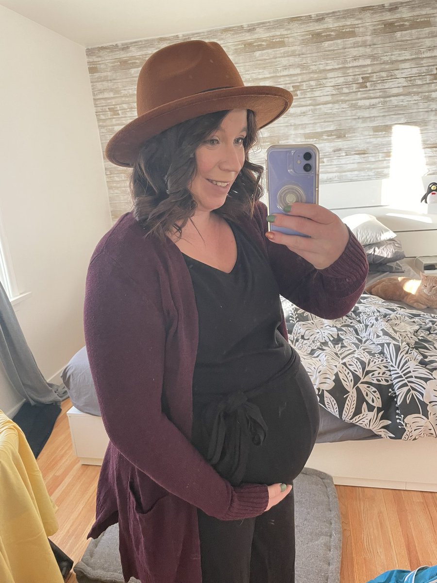 mhuizing1's tweet photo. Happy Sunday! 39 weeks, 4 days today. 💕 https://t.co/ZAymtvLgQP