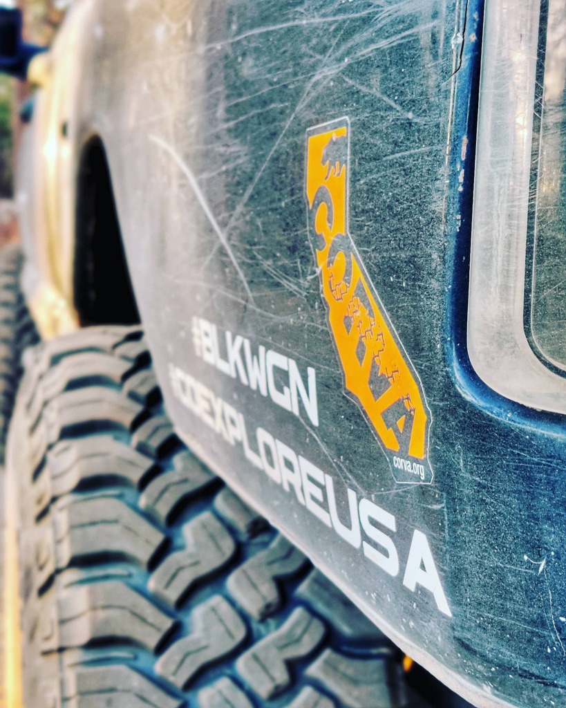 Blk_Wgn's tweet photo. I know your jealous of my paint
.
.
.
.
.
#GoExploreUSA #CORVA #AmericanAdventurist #BlkWgn #TreadLightly #PublicLandOwner #PublicLand #FalkenSpotting #FalkenTire #powerwagon #powerwagonnation #familyoffthemap #offroad #offroading #overland #pinstripe https://t.co/KXbSnJH9Ht https://t.co/cMIo7uRaXB