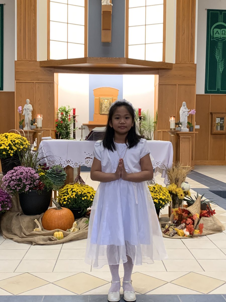 stjosephguelph's tweet photo. Our families and staff celebrated First Communion with Father Bergsma. An important part of our faith journey. Congratulations! #WeBelong #ConnectedToGod https://t.co/GWHwzyChPM