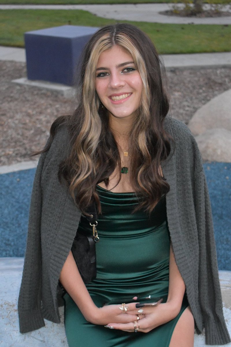 ChristaSilvey's tweet photo. HOMECOMING 2021 NEVER LOOKED SO GOOD! 
#SKYHAWKS https://t.co/ldSO8vy8t1