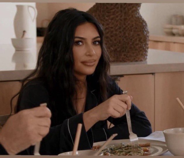 Y2SHAF's tweet photo. when i’m telling my mum a funny story and she turns it into a life lesson https://t.co/YBCRnUb4VC