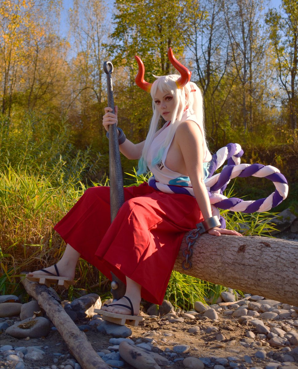 azubises's tweet photo. Hi, I'm Mimschu and this is my self-made Yamato cosplay (One Piece) ❤️🖤💕hope u like it :)
I am using twitter for the first time and have no idea how it works .. give me some time to figure everything out😂😅
#onepiece #onepiececosplay #yamatoonepiece #yamatocosplay #kozukioden https://t.co/UX2Ohzdm5l