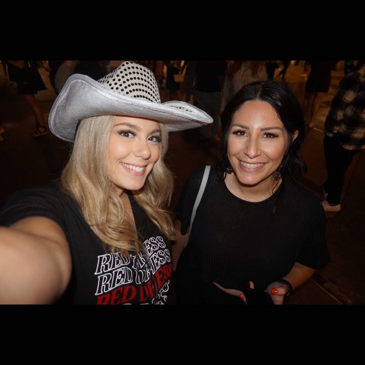 marileebrinson's tweet photo. Saturday’s are no good for me…the Jonas Brothers are in town. #rememberthistour #babysfirstconcert #teamnick https://t.co/IkpQDjr2QB