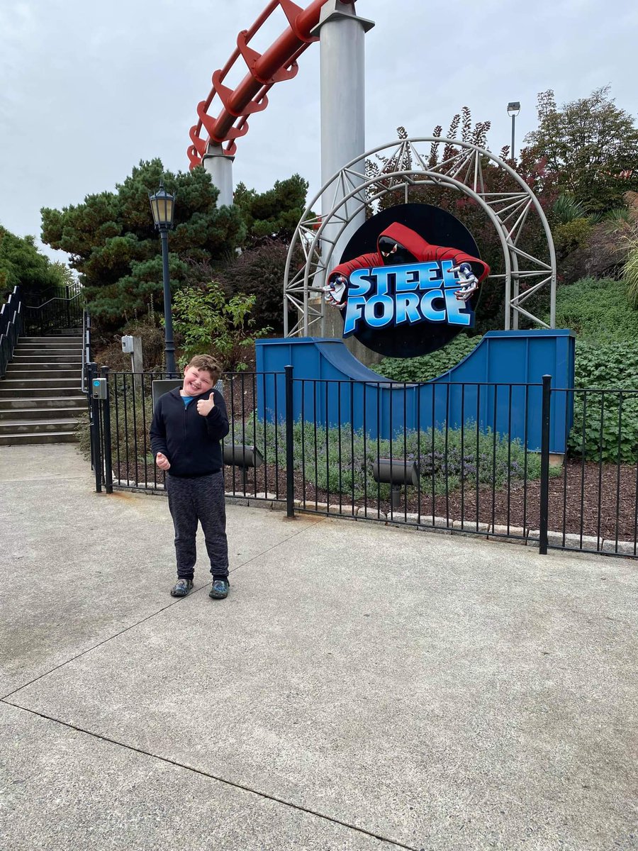 MeatDaddio's tweet photo. My son wanted to go on the big shit yesterday.

Fucked around           Found out https://t.co/oahZ8GTejQ