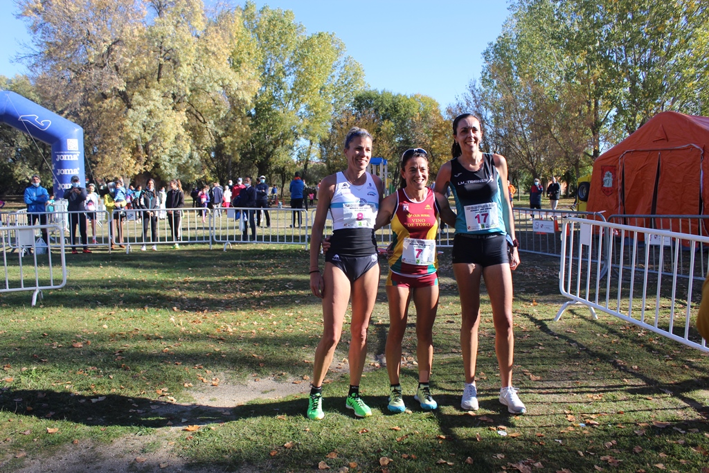 Carrera 5km Femenino,  XIII Cross Ciudad de Ávila "Memorial José Soriano" <a href="/EcosportAvila/">Atletismo Ecosport</a>