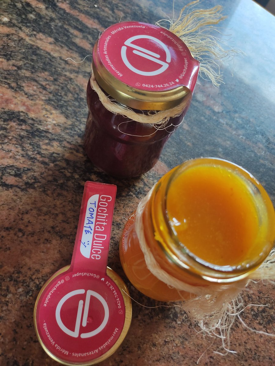 GochitaDulce's tweet photo. Tomate de árbol y mora 😁 el combo #AntiCovid grandes propiedad tienen ambas frutas, una de ellas, vitaminas C. Además, trabajamos con una receta bendita baja en azúcar.

#GochitaDulce #MermeladasArtesanales #HechoenMerida #Saludables #SaboresBendito #Postres #Meriendas https://t.co/PCLYoFTKC8