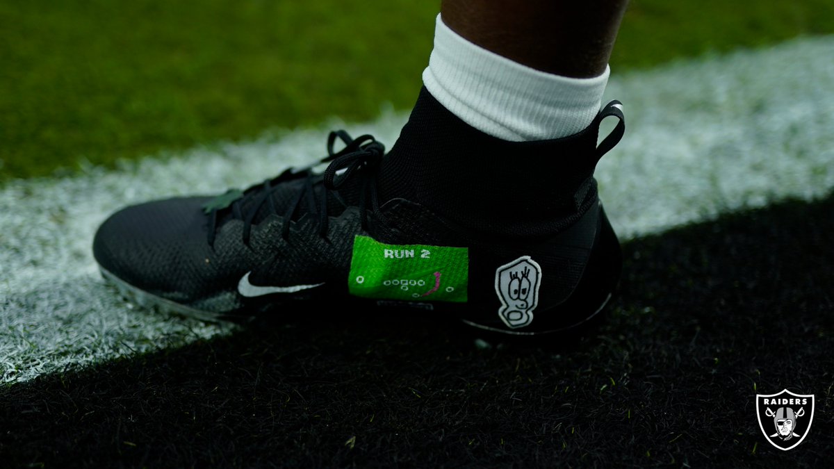 Raiders's tweet image. 🎮🎮🎮

@iAM_JoshJacobs | #PHIvsLV