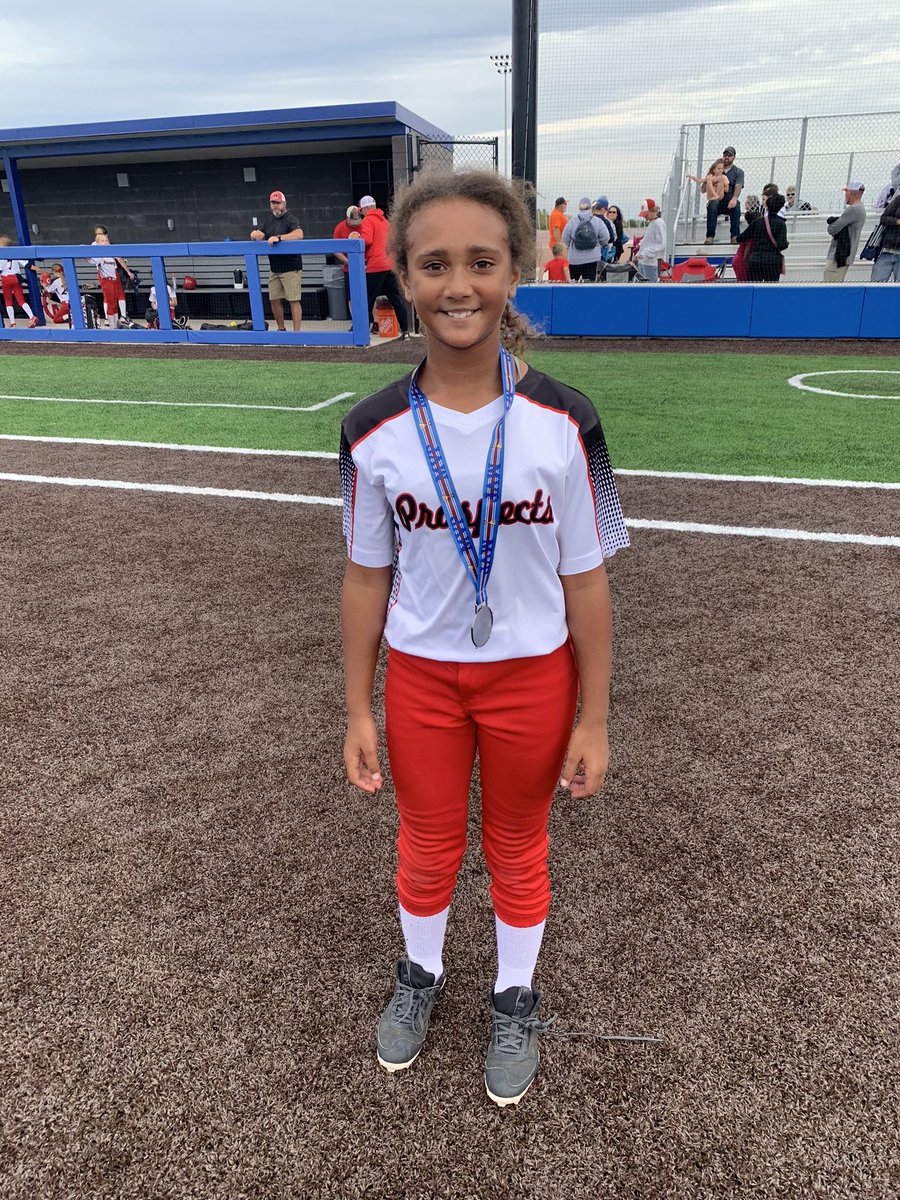 cat_softball's tweet photo. Avery Shelton is our player of the game!  2-2 with an RBI.   Her team the MB Prospects, punched their ticket to tonight’s Championship Game @ 8pm! https://t.co/jkc3KdQz6w