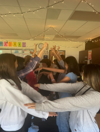mil_fertitta's tweet photo. Unit 1 centered on overcoming obstacles while we grow up. One obstacle many students spoke on was trust. Today we took time to practice trust as a class community. Trusting one another is a key to a successful classroom community! https://t.co/EmjJL6bxOP