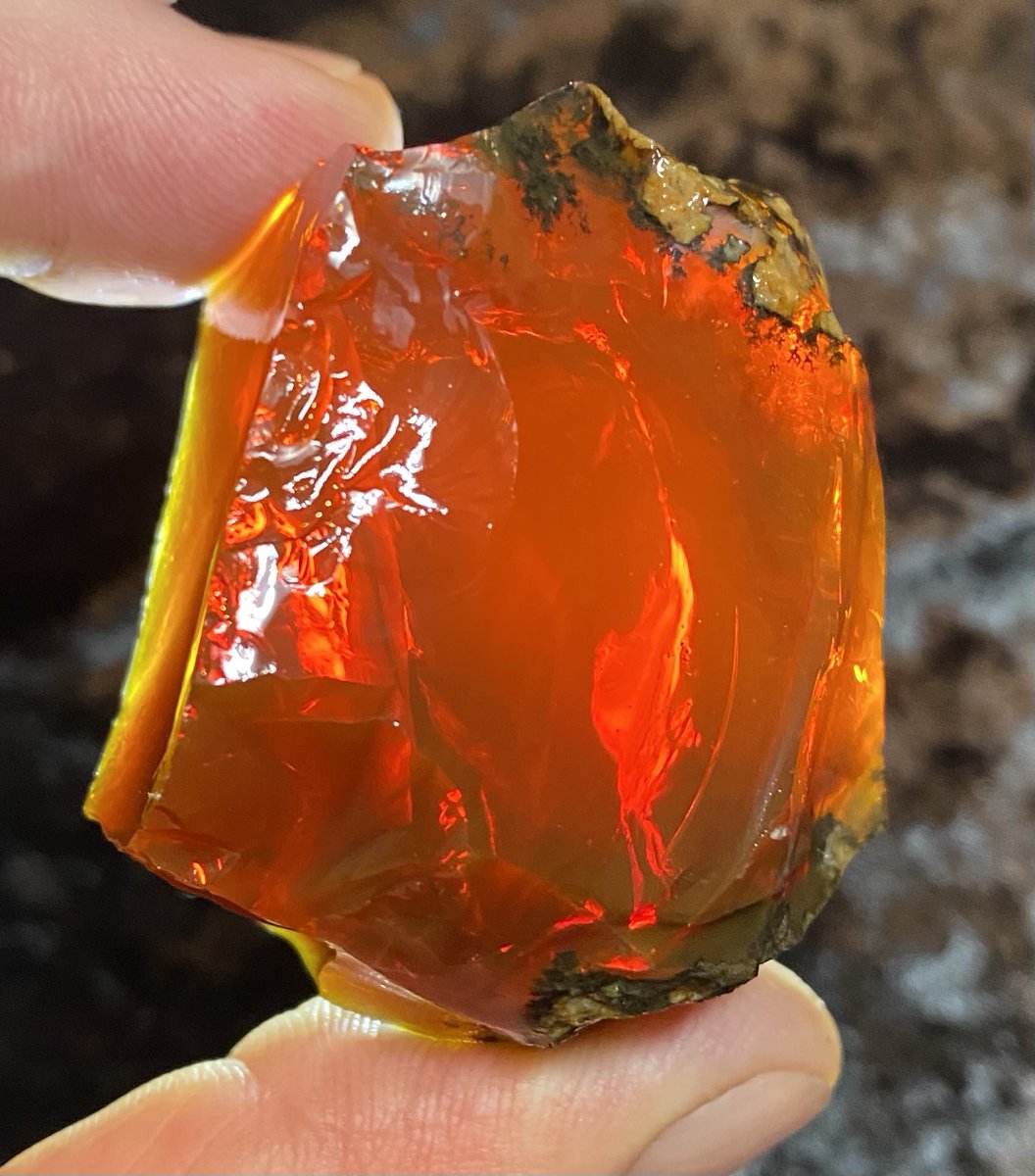OutlawRocksGems's tweet photo. 99 gram, all natural Oregon chocolate fire opal mined by Outlaw Rocks. $99 with $9.20 US or $18 worldwide shipping. https://t.co/lnxa9EeFSE https://t.co/gc7AFJ9pek