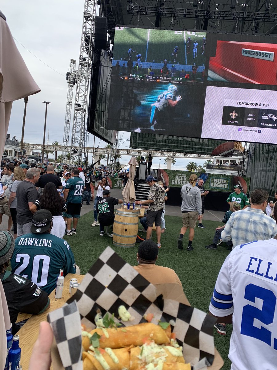 DerekSchoen's tweet photo. Can’t wait to see the @Raiders at @AllegiantStadm today, but first catching the @packers from @MandalayBay #StadiumWalk! https://t.co/jUKnGHZG2H