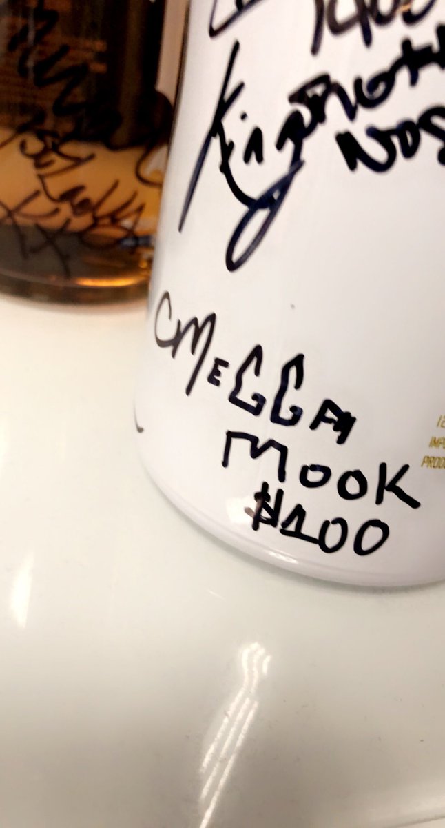 djsmallzeyes's tweet photo. π via #MookBoy (@MOOKBOYFLYGOON) π https://t.co/F8hfBFQmX9