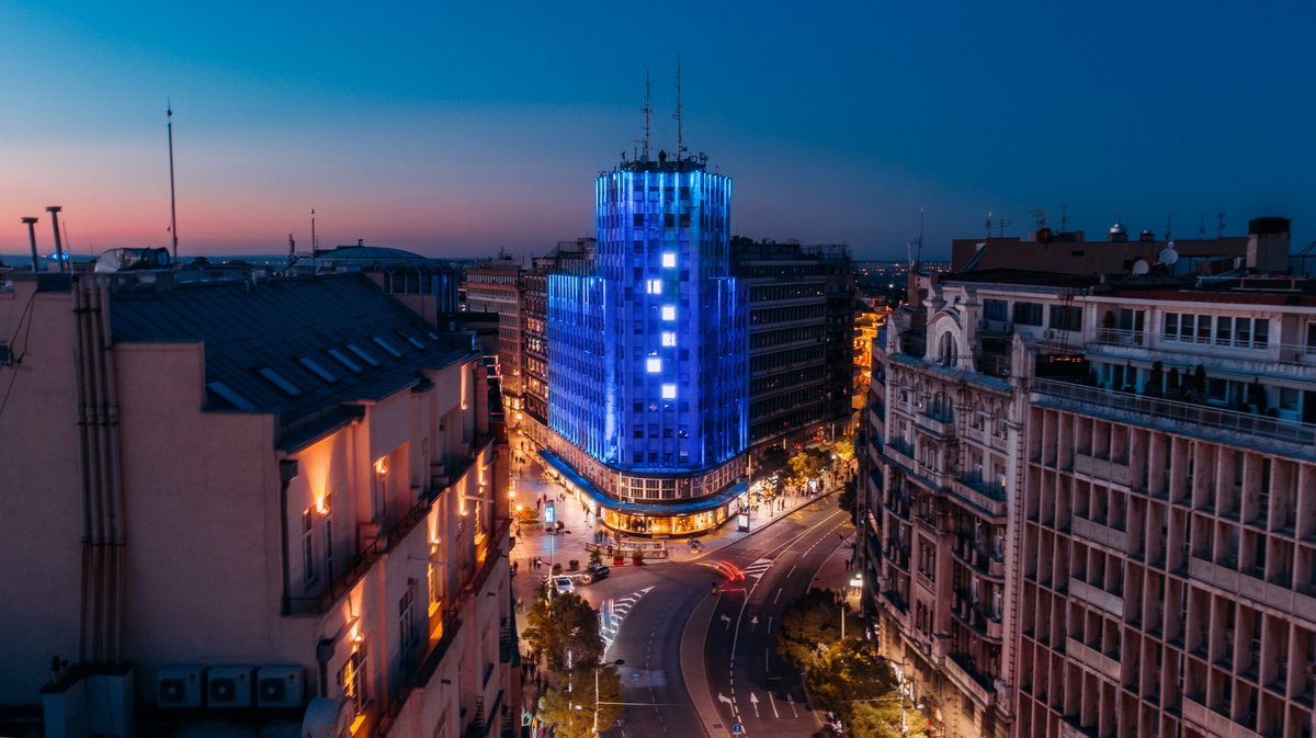 UNSerbia's tweet photo. Belgrade turns 🔵 #UNBlue for 🇺🇳#UNDay! Some of Belgrade's most iconic buildings and monuments and other landmarks are going blue tonight to mark the 76th anniversary of the @UN. #UN76 #EuropeTurnsUNBlue https://t.co/rinYUptF1F