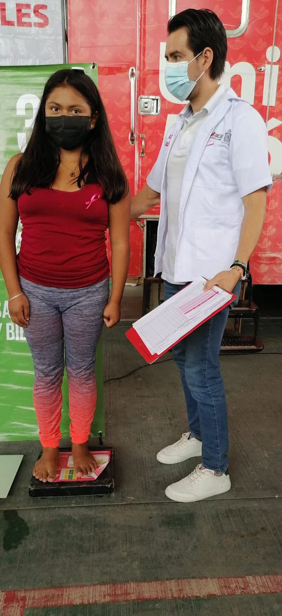 German_Espinosa's tweet photo. Con el propósito de mejorar la calidad de vida de las familias oaxaqueñas, el @GobOax acerca los servicios gratuitos de las Unidades Móviles. Visitaron San Lorenzo Cacaotepec donde brindaron servicios médicos, odontológicos, psicológicos y nutricionales a sus habitantes. https://t.co/HnwpUtW8WJ
