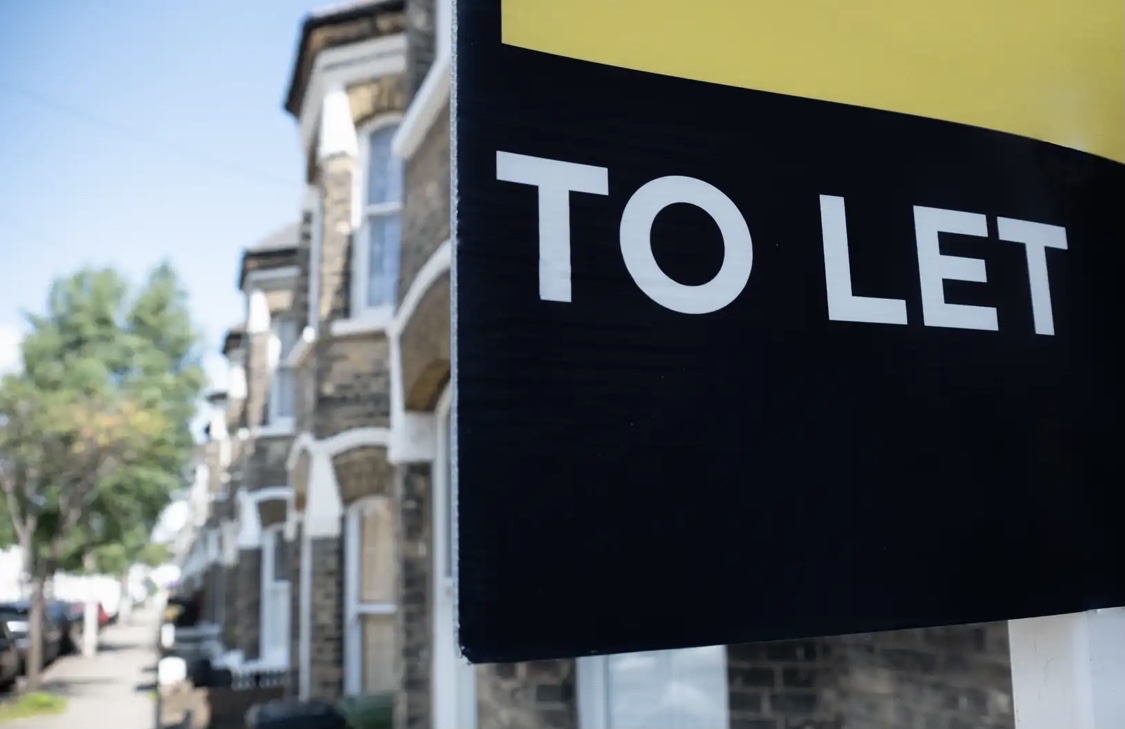 Read on to find out the financial impact of Covid-19 on landlords and how it’s affected their relationship with tenants. buff.ly/2WwUpIH #insurance