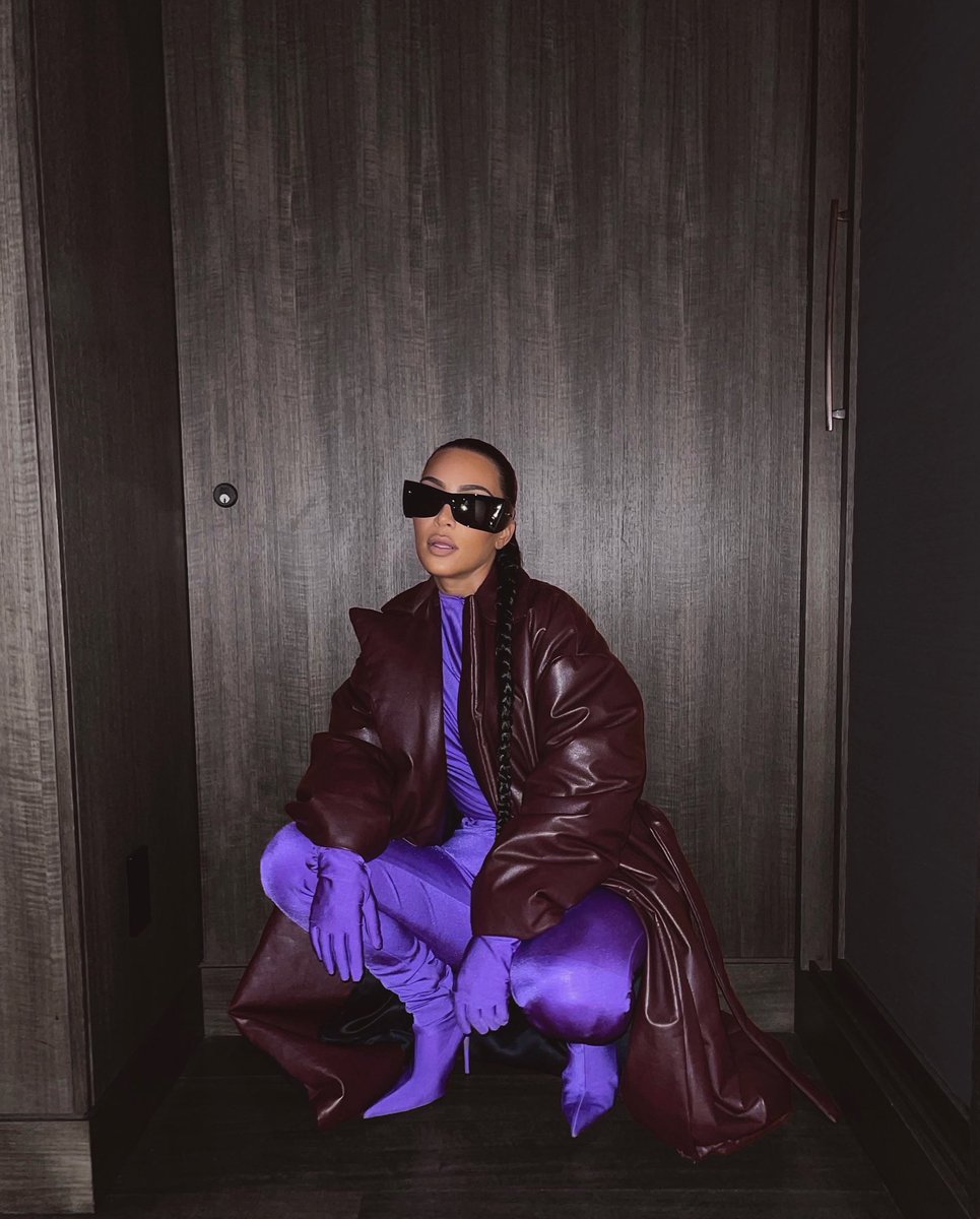 KimKardashian's tweet photo. ♎️ https://t.co/qWypZmILIs