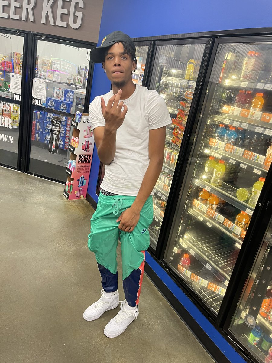 millimomillions's tweet photo. Finna get back active on here💤 https://t.co/K03mQRvtz7