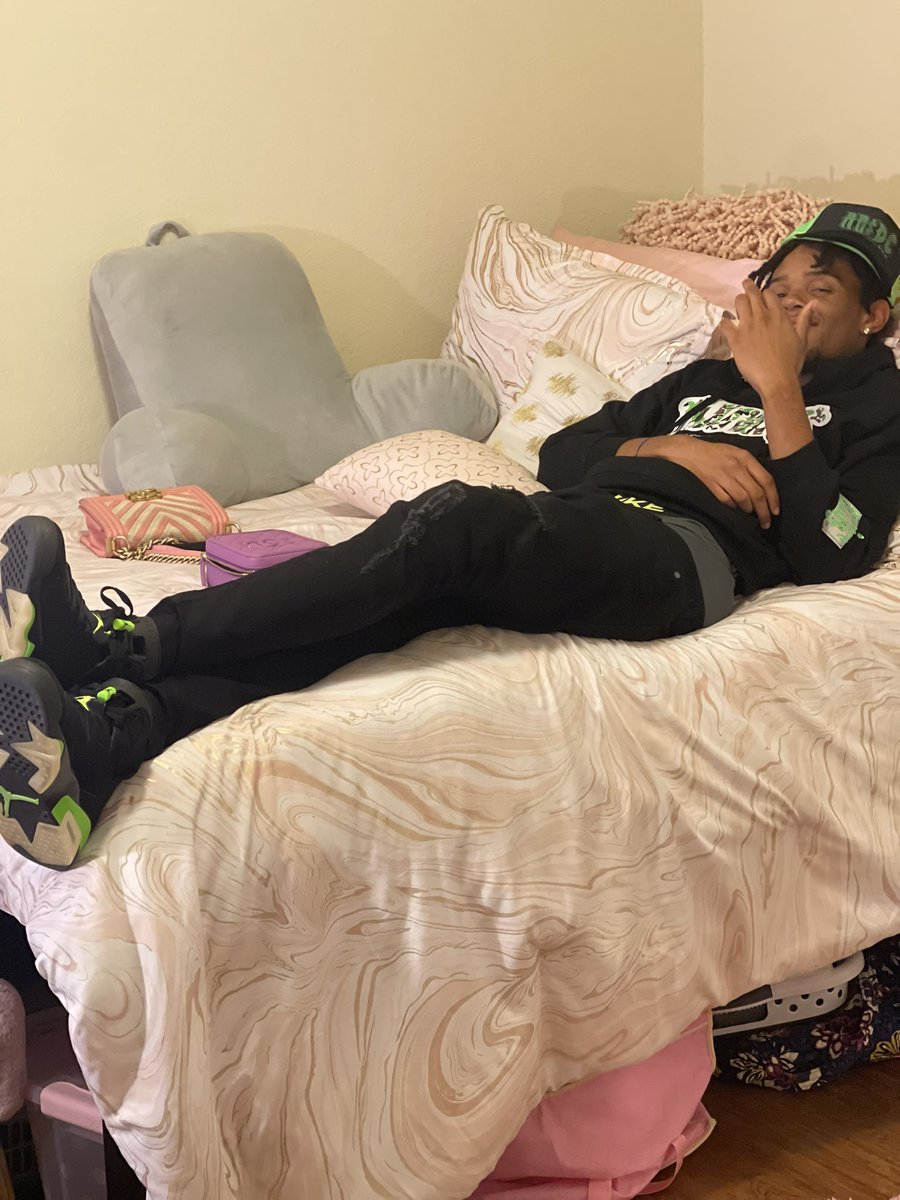 millimomillions's tweet photo. Finna get back active on here💤 https://t.co/K03mQRvtz7