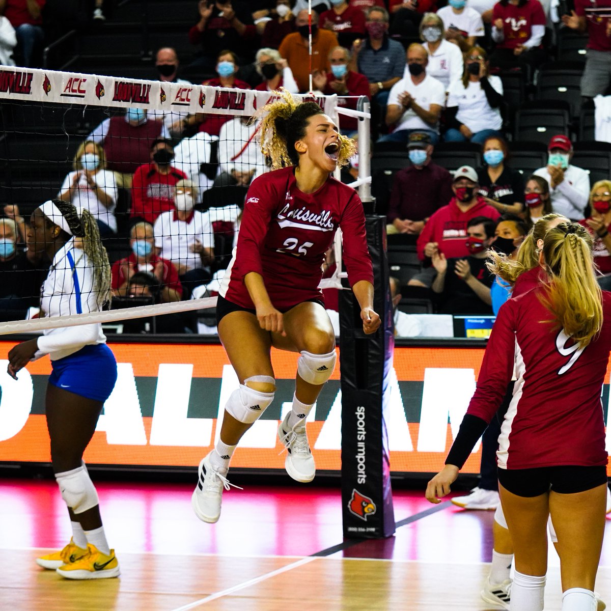 NCAA Women's Volleyball tweet media