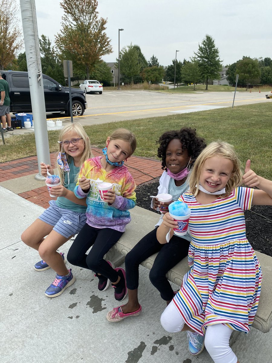 mrsmillermp's tweet photo. When your class has the highest participation in the school fun run, you earn Jarvy’s! #shavedice #funrun #secondgrade https://t.co/DmOmumbMdx