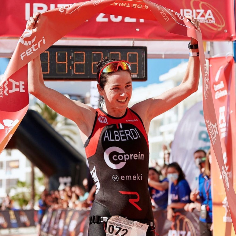 ¡Lo de <a href="/helene_alberdi/">Helene</a> no tiene nombre! 🙌🙌 ¡Enorme de nuevo llevándose el <a href="/ibizatriatlon/">ibiza triatlon</a> ! 🥇🏆 #OceanRed

Tus gafas deportivas polarizadas
mtr.cool/czrkuyzjsr