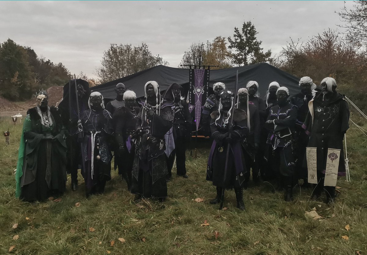 QuellarArrduis's tweet photo. 🕸️ Meilenstein 2021 🕸️

#QuellarArrduis #DrowLarp #DnD #Drow
Es war ein super schöner Abend auf dem Meilenstein. 💜 Das haben wir alle sehr dringend gebraucht. Vielen Dank an die Orga der Con, dass die Taverne statt finden konnte.

📷 Fotos by Manuel
🎨 Editing by @Xx_Abyss_xX https://t.co/nbgdTlzk5j